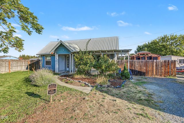 247 Berrydale Avenue, Medford, OR 97501