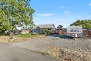 247 Berrydale Avenue, Medford, OR 97501