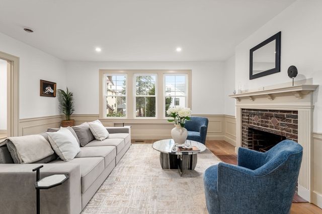 36 Kenilworth Rd, Arlington, MA 02476