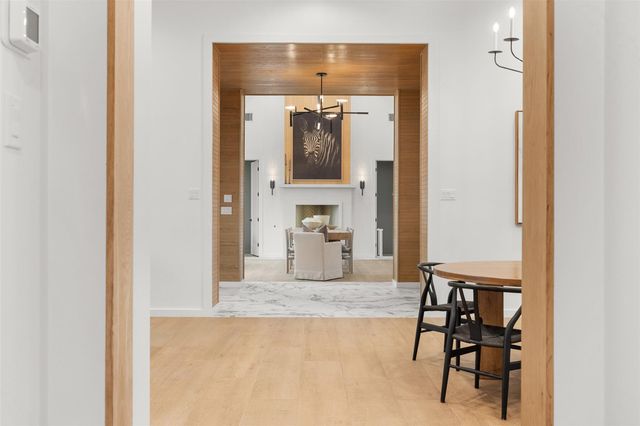 432 S Garrett Circle, Bellville, TX 77418