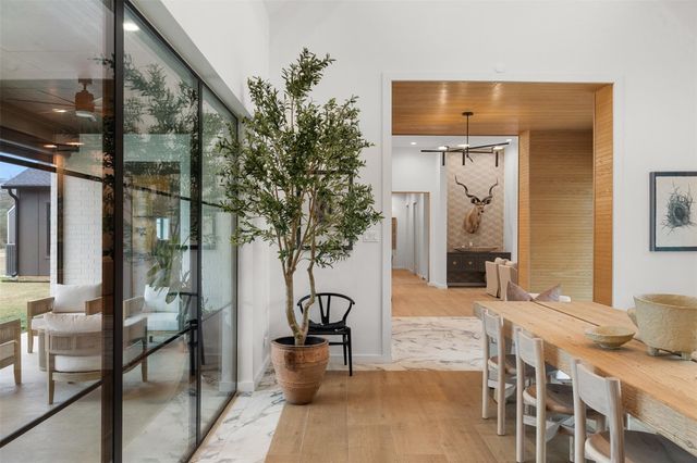 432 S Garrett Circle, Bellville, TX 77418