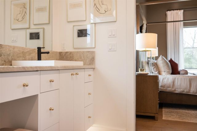 432 S Garrett Circle, Bellville, TX 77418