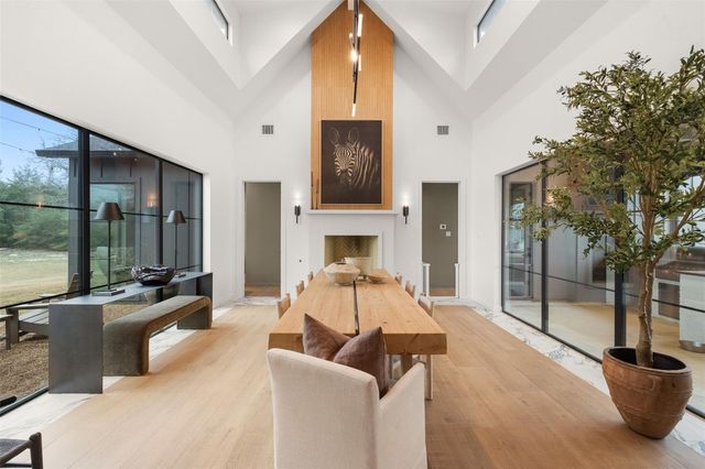 432 S Garrett Circle, Bellville, TX 77418