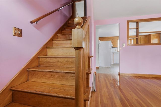 144 Tremont St, Peabody, MA 01960