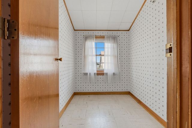 144 Tremont St, Peabody, MA 01960