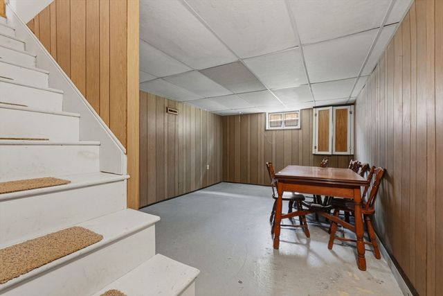 144 Tremont St, Peabody, MA 01960