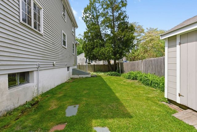 144 Tremont St, Peabody, MA 01960