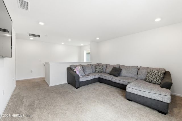 11183 STAPLETON Drive, Jacksonville, FL 32222