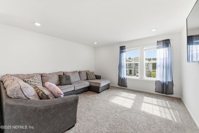 11183 STAPLETON Drive, Jacksonville, FL 32222