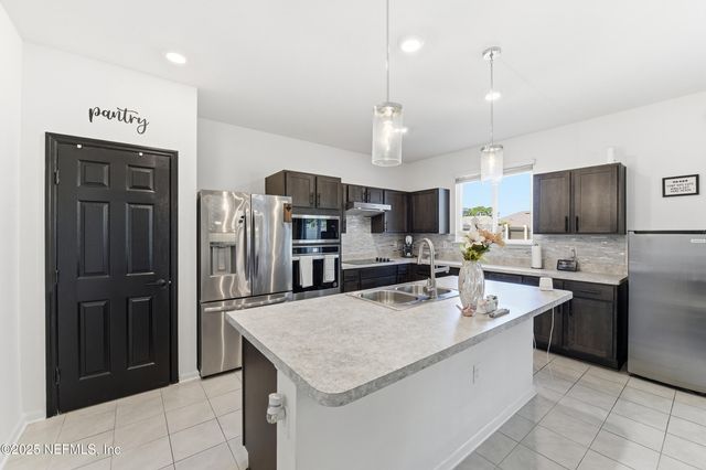 11183 STAPLETON Drive, Jacksonville, FL 32222