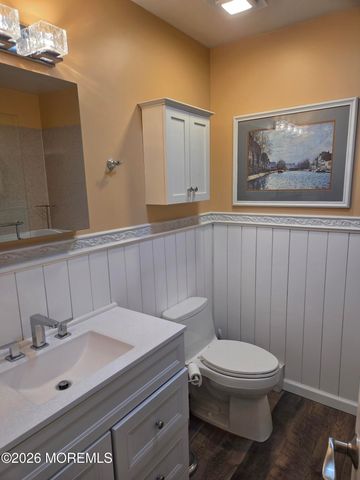 7 Augusta Court, Toms River, NJ 08757