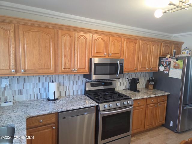 7 Augusta Court, Toms River, NJ 08757