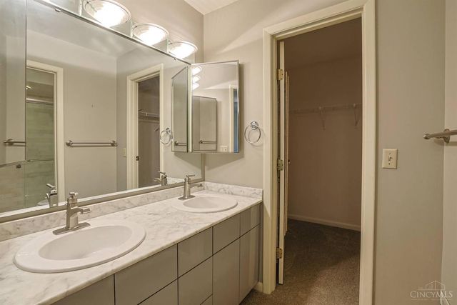 5339 Hickory Trail Lane, Blue Ash, OH 45242