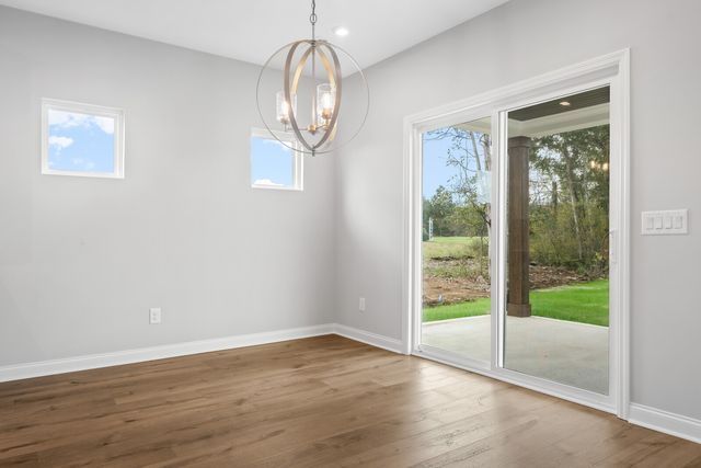1048 Cherry Tree Dr, Mount Juliet, TN 37122