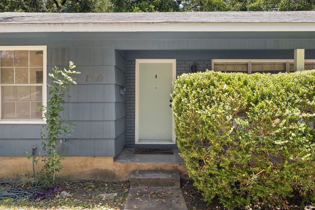 1609 Larkwood DR, Austin, TX 78723