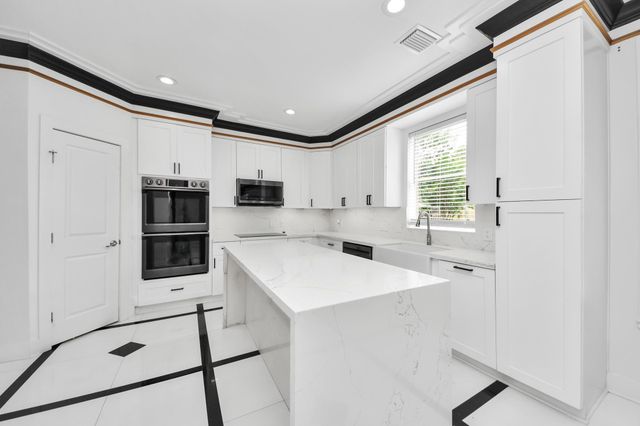 11502 Valley Pike Court, Sugar Land, TX 77498
