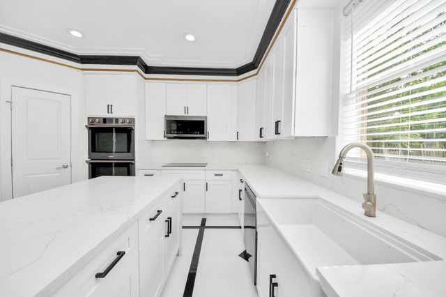 11502 Valley Pike Court, Sugar Land, TX 77498