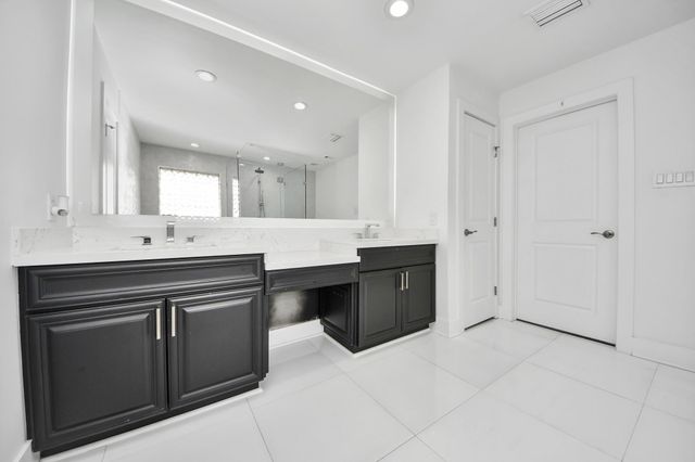 11502 Valley Pike Court, Sugar Land, TX 77498