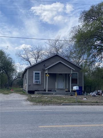 1309 Beam Station Road, Alice, TX 78332
