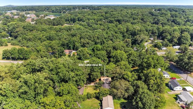 202 Lakeview Drive, Gaffney, SC 29340