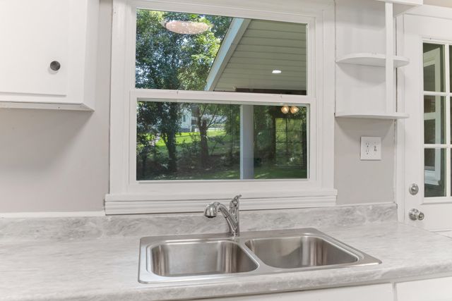 202 Lakeview Drive, Gaffney, SC 29340
