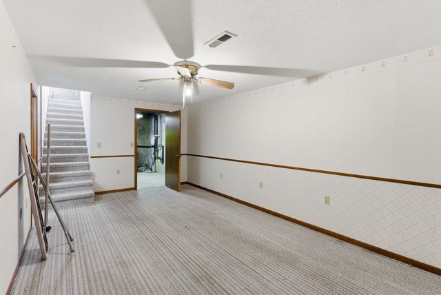 718 E Kechi Rd, Kechi, KS 67067