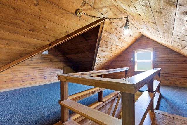 718 E Kechi Rd, Kechi, KS 67067