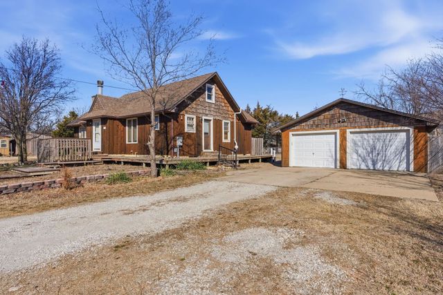 718 E Kechi Rd, Kechi, KS 67067