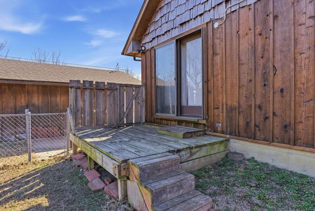 718 E Kechi Rd, Kechi, KS 67067