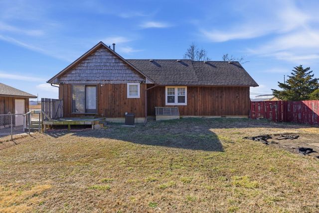 718 E Kechi Rd, Kechi, KS 67067