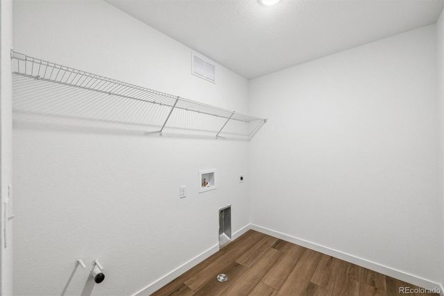 25264 E Warren Place, Aurora, CO 80018