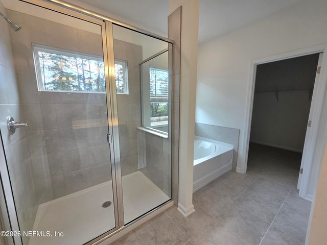 3560 AMERICANA Drive, Green Cove Springs, FL 32043