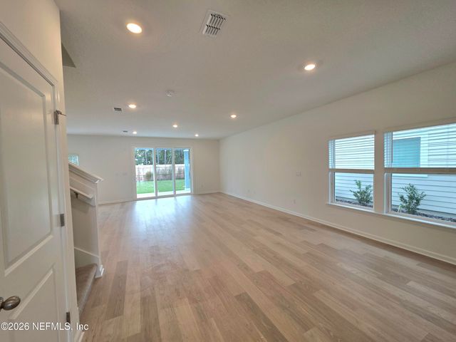 3560 AMERICANA Drive, Green Cove Springs, FL 32043