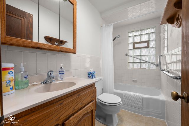 119 E 17th Street, Lockport, IL 60441