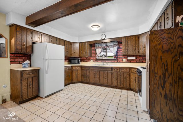 119 E 17th Street, Lockport, IL 60441
