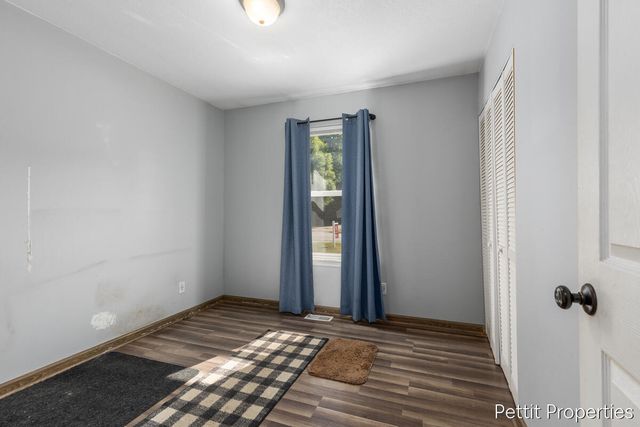 1447 West Street, Muskegon, MI 49442