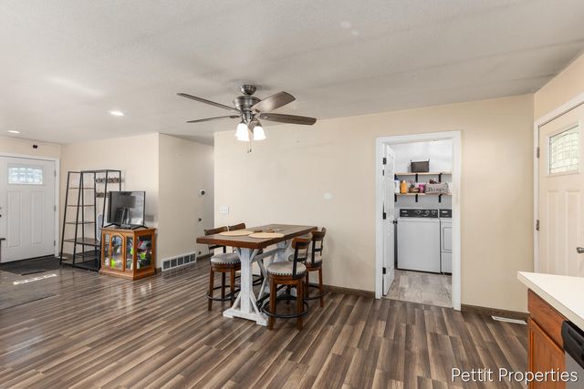 1447 West Street, Muskegon, MI 49442