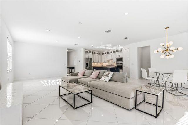 1161 Haven Circle, Vero Beach, FL 32960