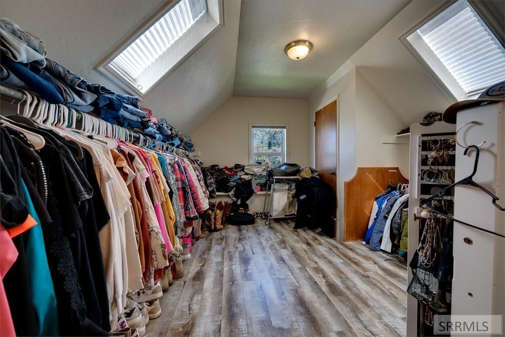 Image 16 of property listing at 1905 Curtis Avenue, Idaho Falls, ID 83402