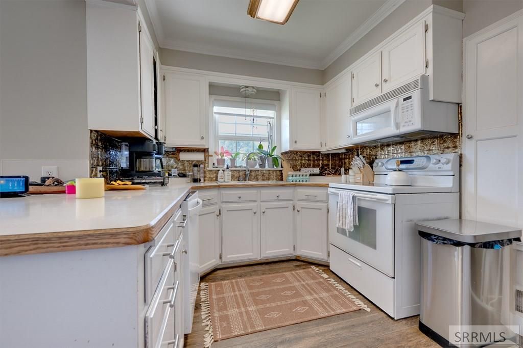 Image 4 of property listing at 1905 Curtis Avenue, Idaho Falls, ID 83402