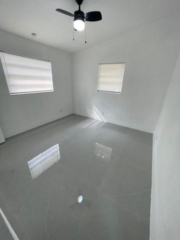 1517 NW 19th Avenue, Fort Lauderdale, FL 33311