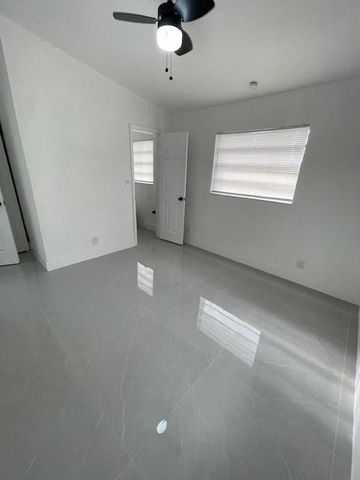 1517 NW 19th Avenue, Fort Lauderdale, FL 33311