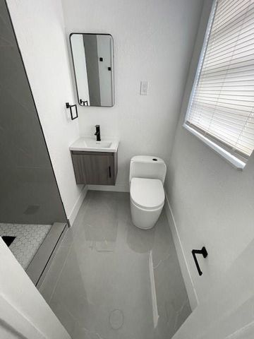 1517 NW 19th Avenue, Fort Lauderdale, FL 33311