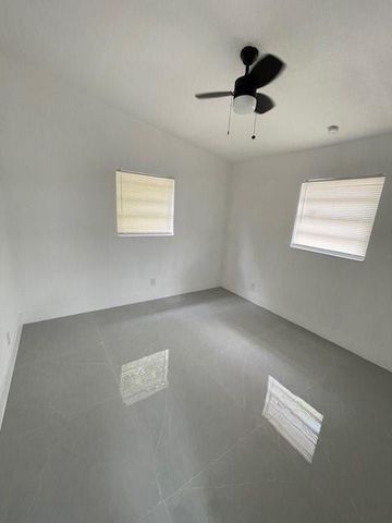 1517 NW 19th Avenue, Fort Lauderdale, FL 33311