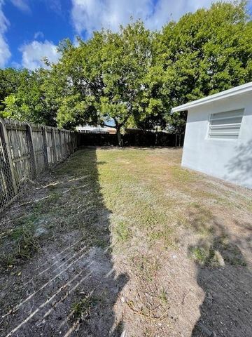 1517 NW 19th Avenue, Fort Lauderdale, FL 33311