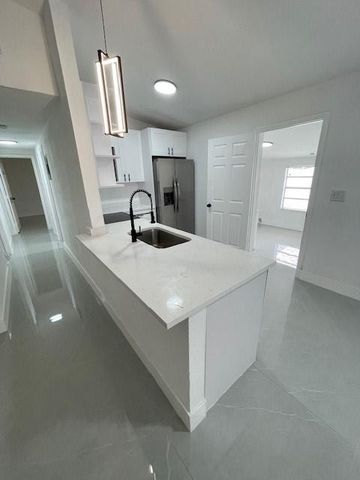 1517 NW 19th Avenue, Fort Lauderdale, FL 33311