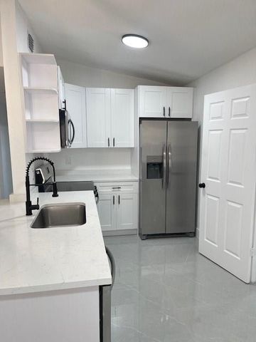 1517 NW 19th Avenue, Fort Lauderdale, FL 33311