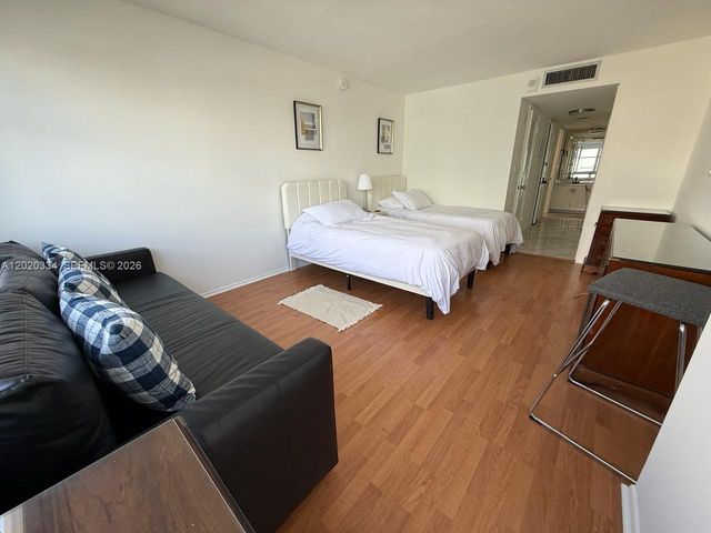6039 Collins Ave 1236, Miami Beach, FL 33140