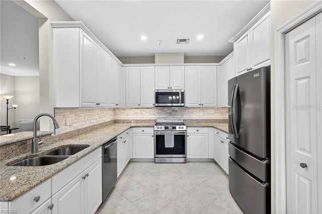 16521 GOLDENROD LANE 102, Alva, FL 33920