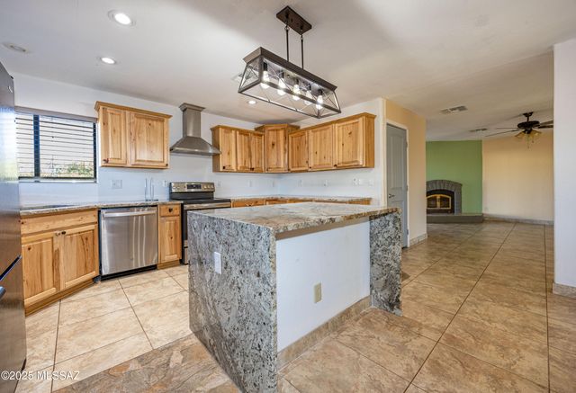 211 W Camino De Mesa, Huachuca City, AZ 85616